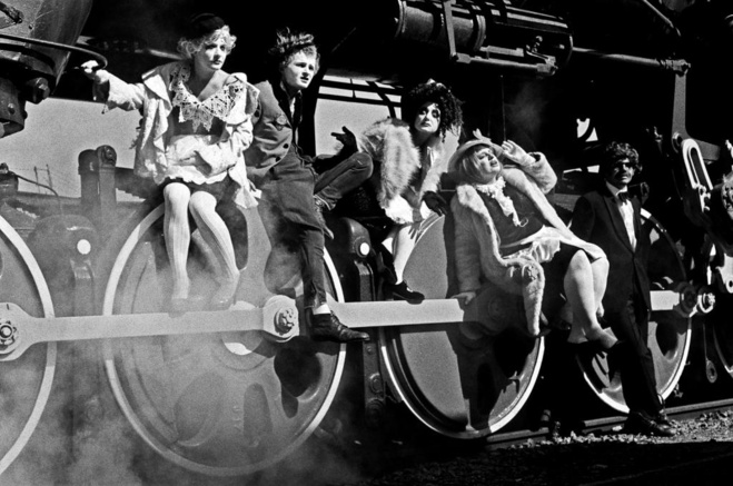 Semianyki Express -Spectacle reporté à la saison prochaine - Semianyki Express -Spectacle reporté à la saison prochaine -